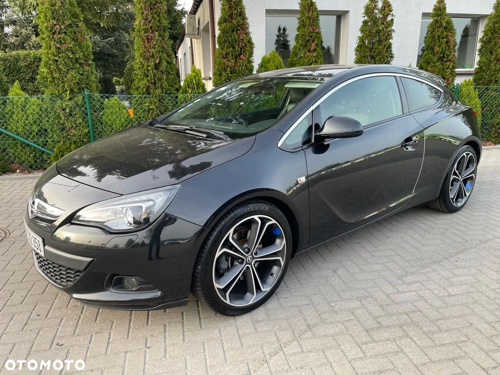 Opel Astra IV GTC 1.7 CDTI Sport S&S