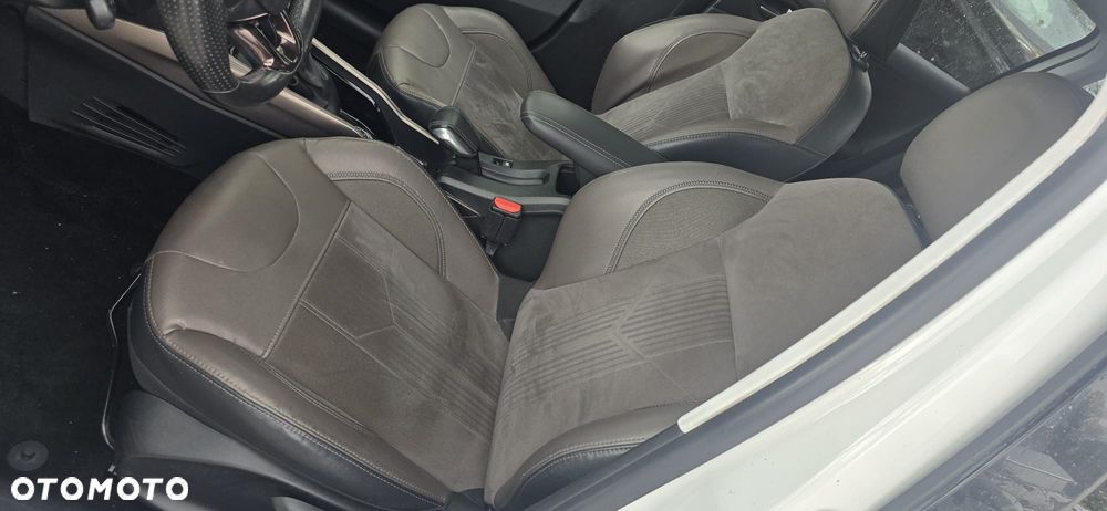Peugeot 2008 e-HDi FAP 115 STOP & START Allure - 12