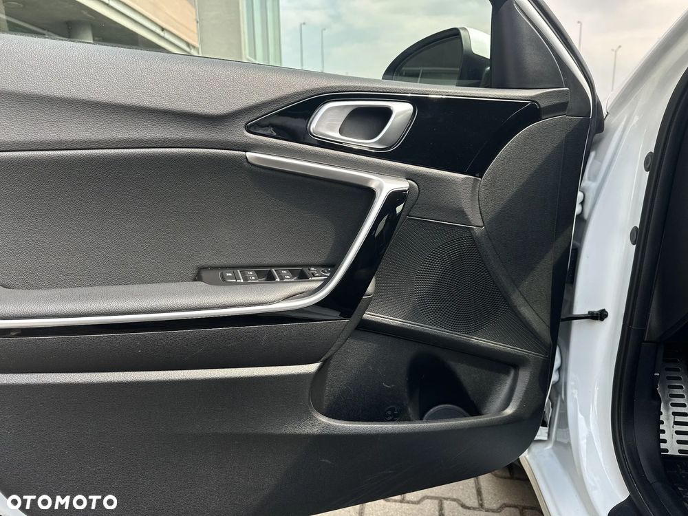 Kia Ceed 1.5 T-GDI Business Line - 10