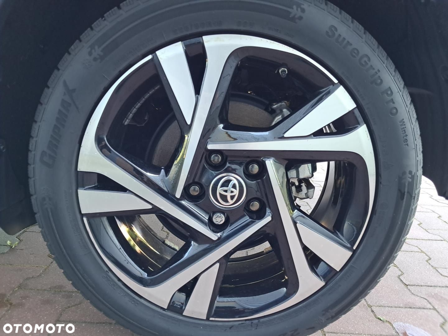 Toyota C-HR - 16