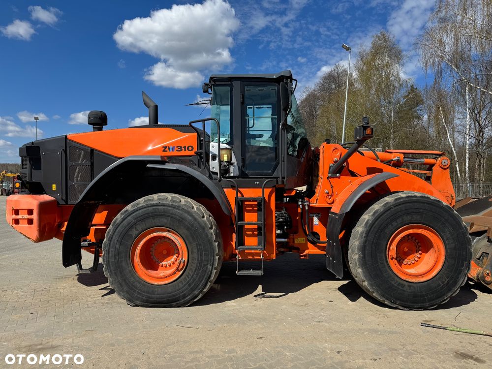 Hitachi ZW310-6 / 966M / 972M / L150