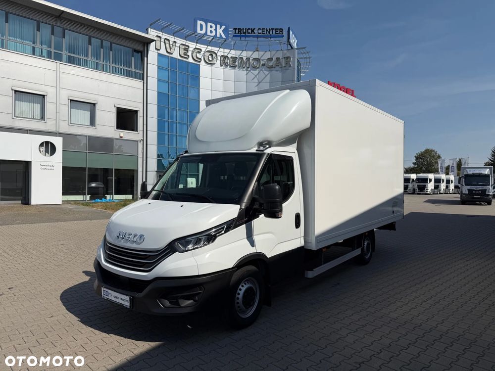 Iveco 35S18