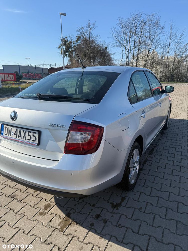 Skoda RAPID 1.6 TDI DPF Active - 4