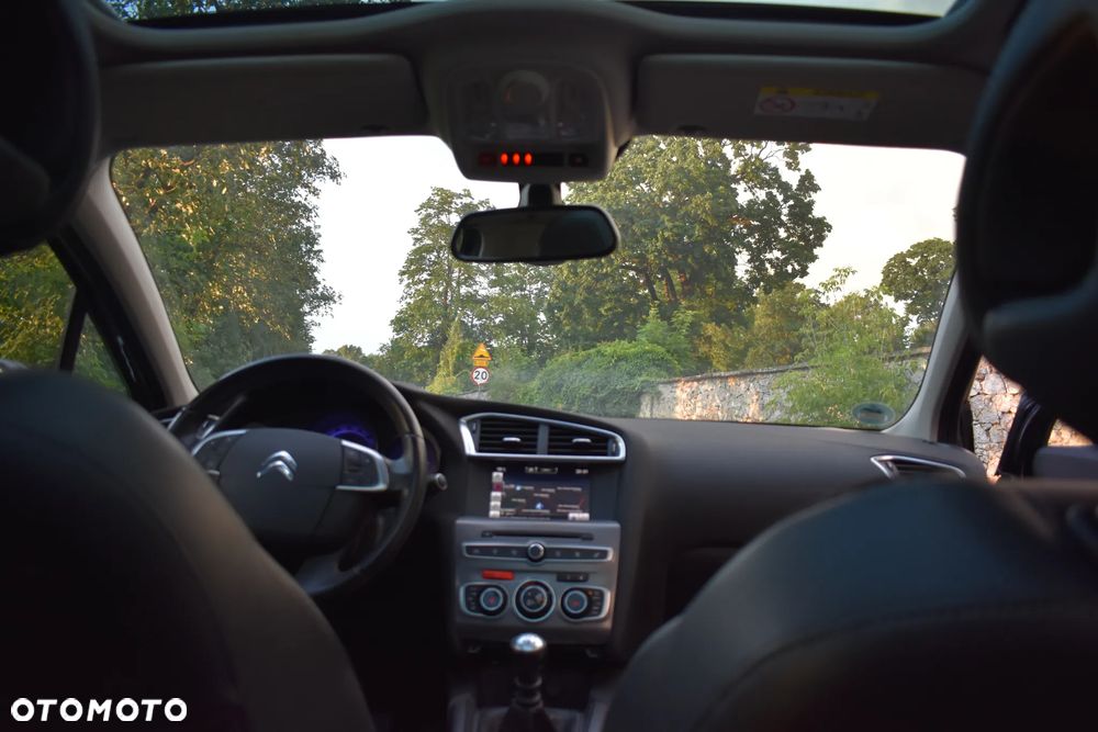 Citroën C4 PureTech 130 Stop&Start SHINE - 25