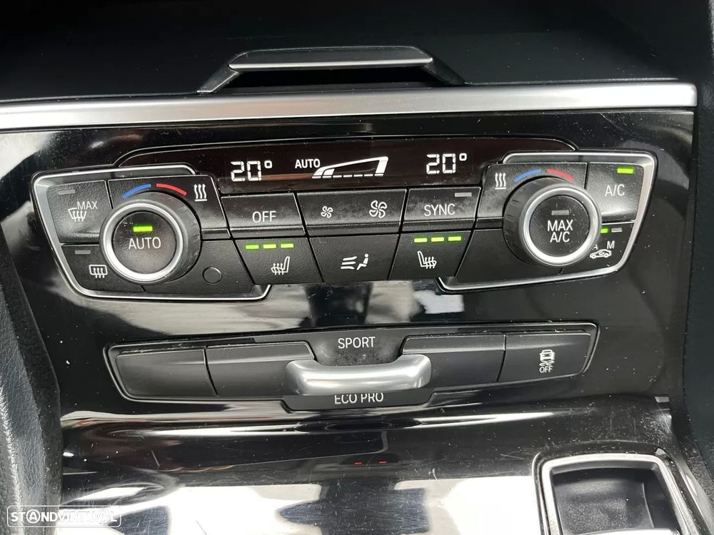 BMW 218 Active Tourer d Line Sport - 26