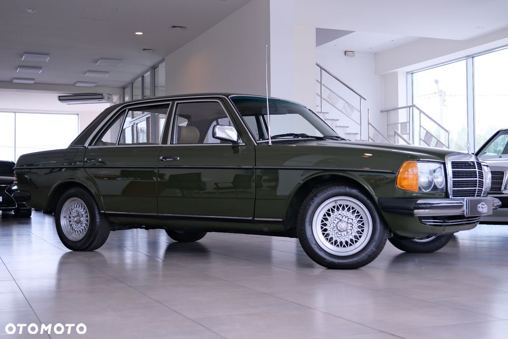 Mercedes-Benz W123 - 3