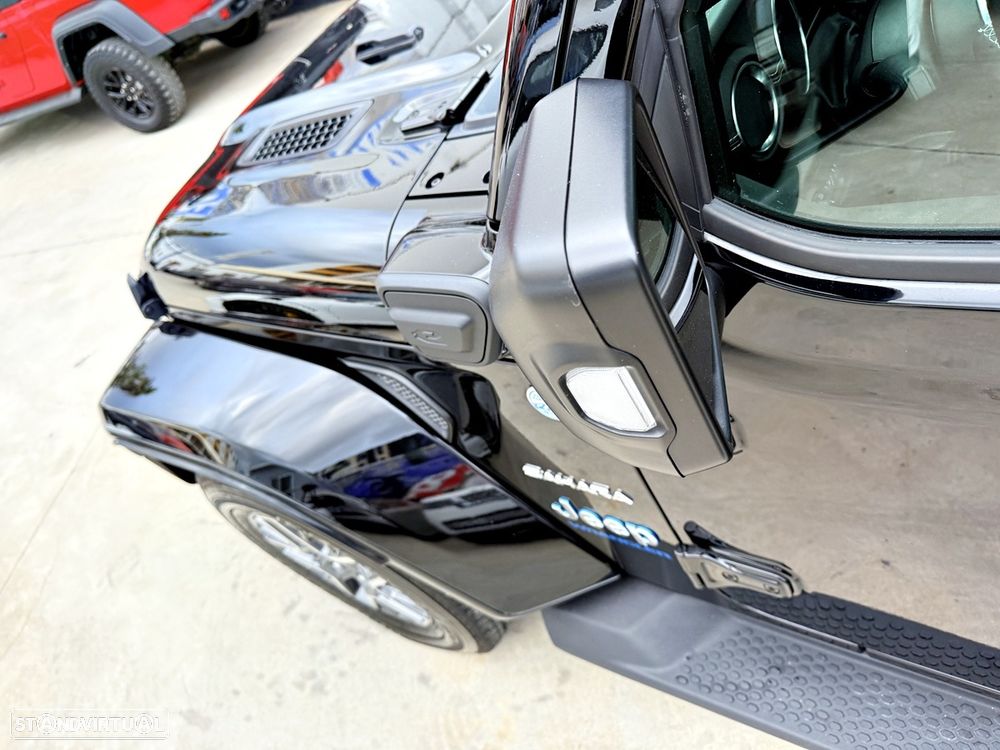 Jeep Wrangler Unlimited - 55