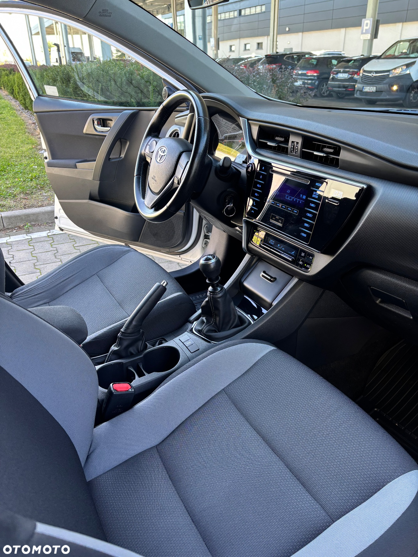 Toyota Auris 1.33 VVT-i Active - 9