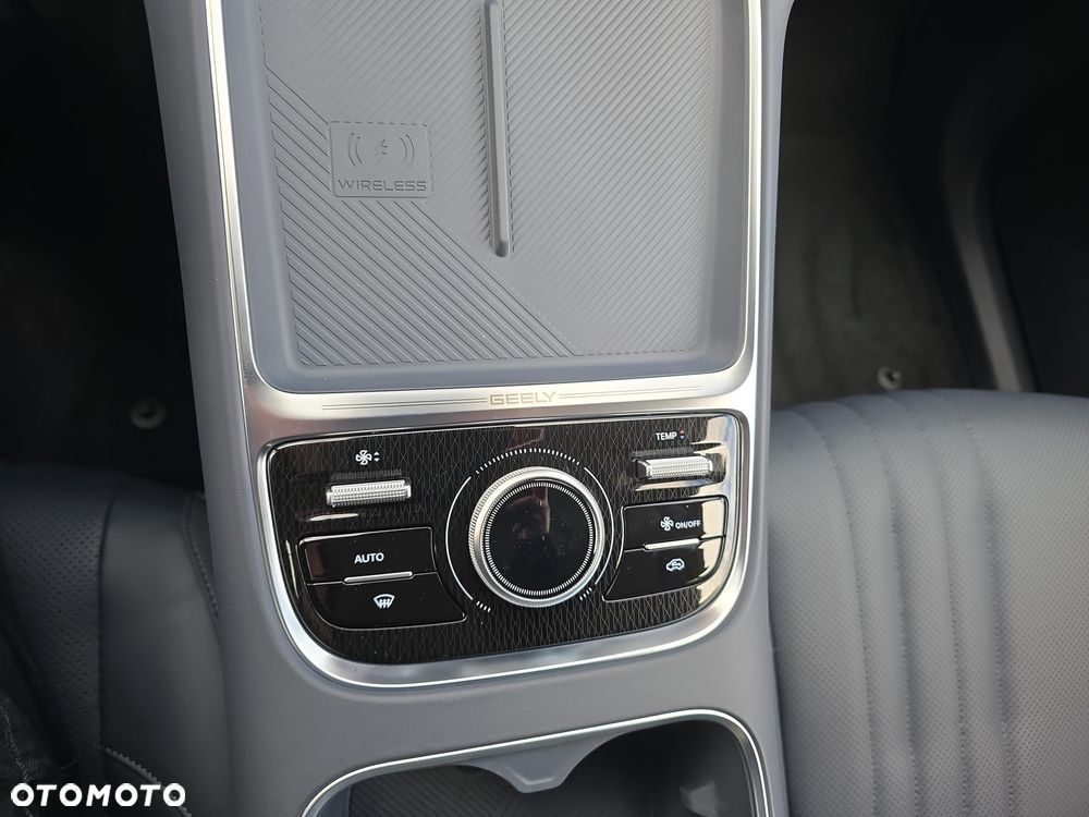 Geely Starray EM-i 1.5 PHEV Pro DHT - 20