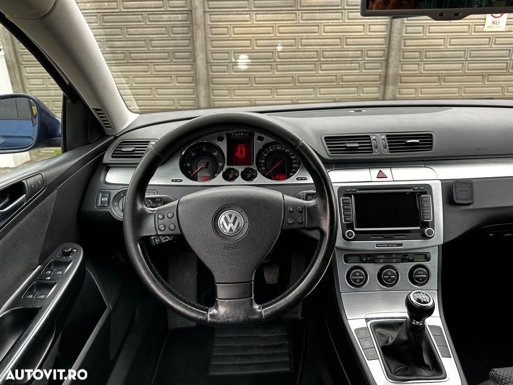 Volkswagen Passat 2.0 TDI Highline DPF - 13