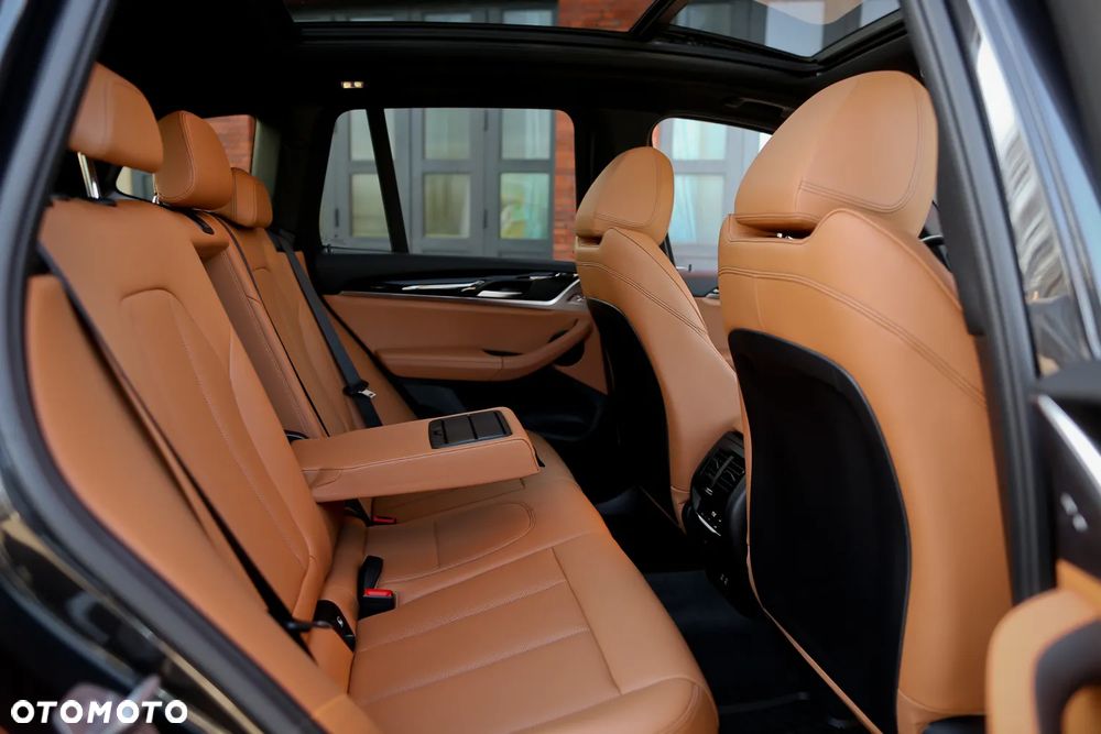 BMW X3 xDrive20d xLine - 25