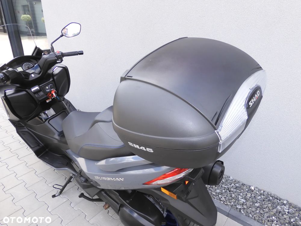 Suzuki Burgman - 33