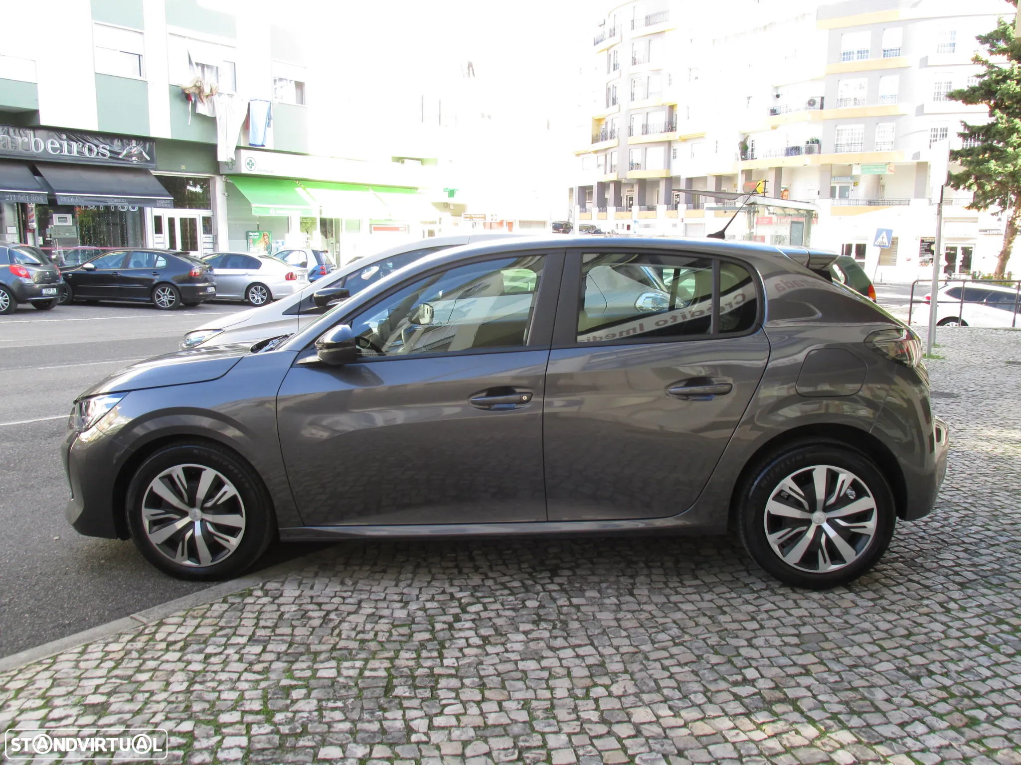 Peugeot 208 1.2 PureTech Active Pack - 9