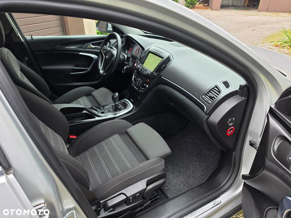 Opel Insignia 1.4 T Cosmo S&S - 9