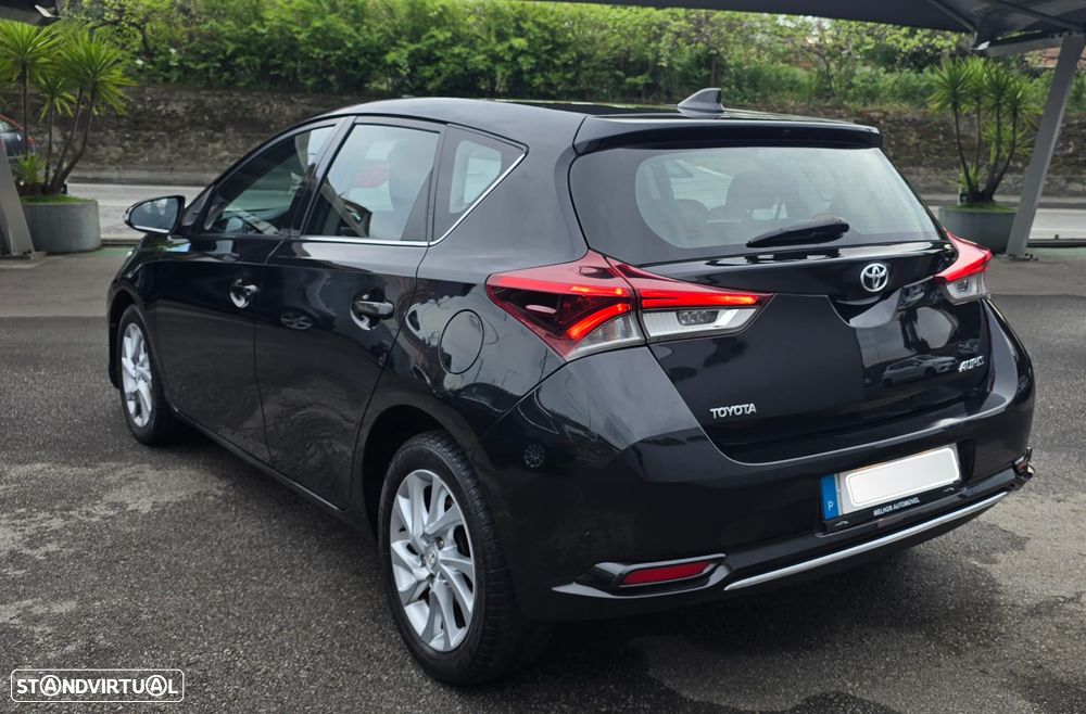Toyota Auris 1.4 D-4D Cool - 4