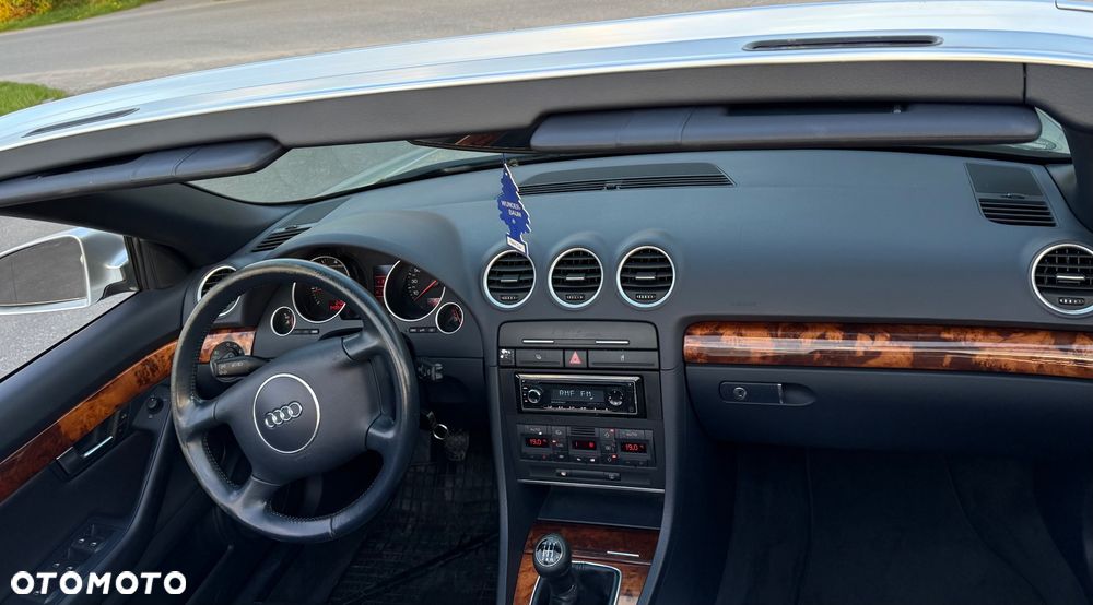 Audi A4 Cabrio 1.8T - 11
