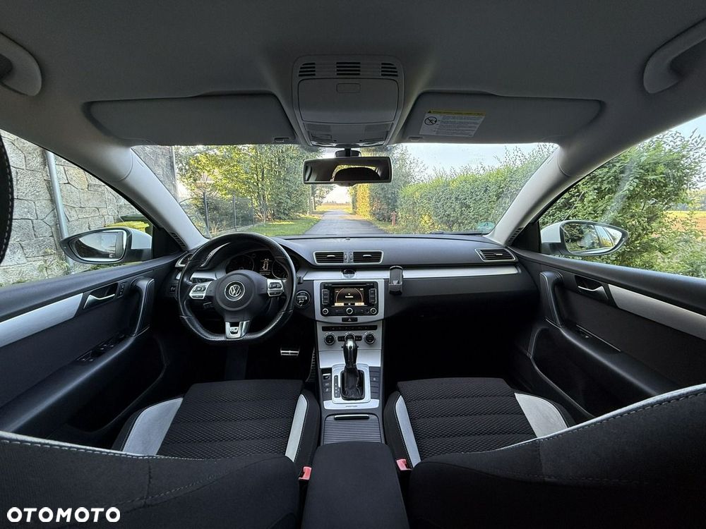 Volkswagen Passat - 30