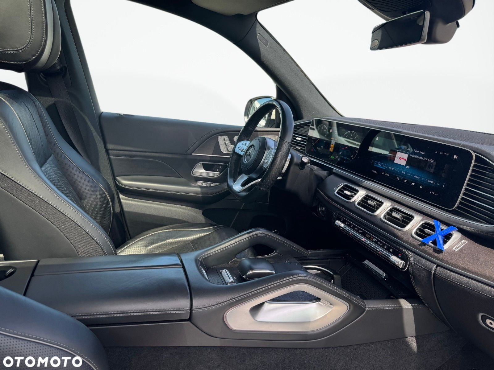 Mercedes-Benz GLS - 17