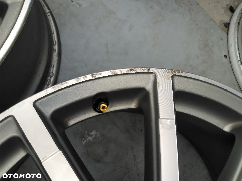 Felgi Audi OE 7.5x18 5x112 ET51 - 2