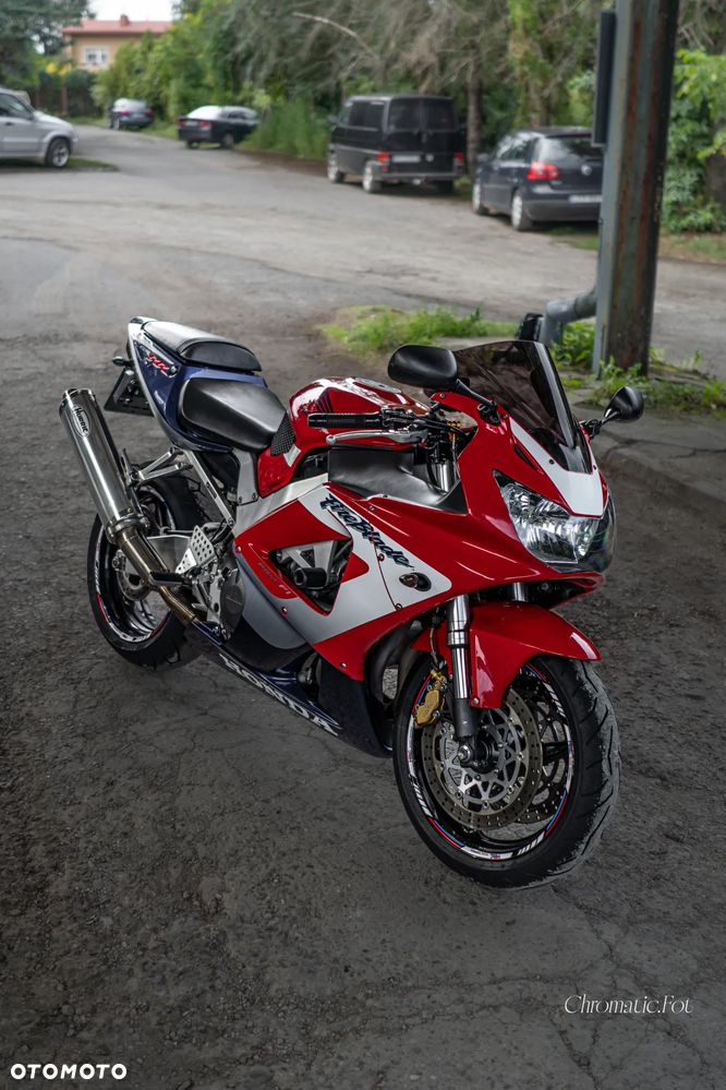 Honda CBR - 1