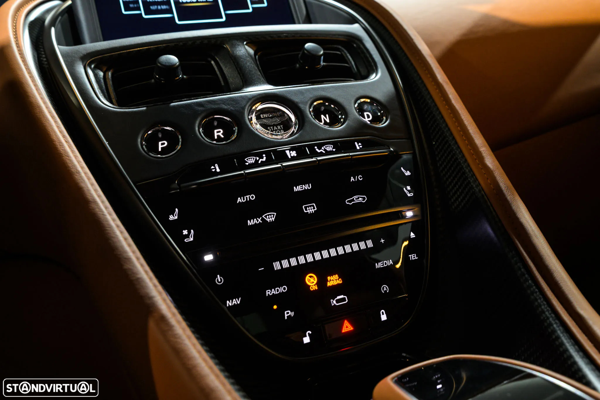 Aston Martin DBS Coupe 770 Ultimate - 34
