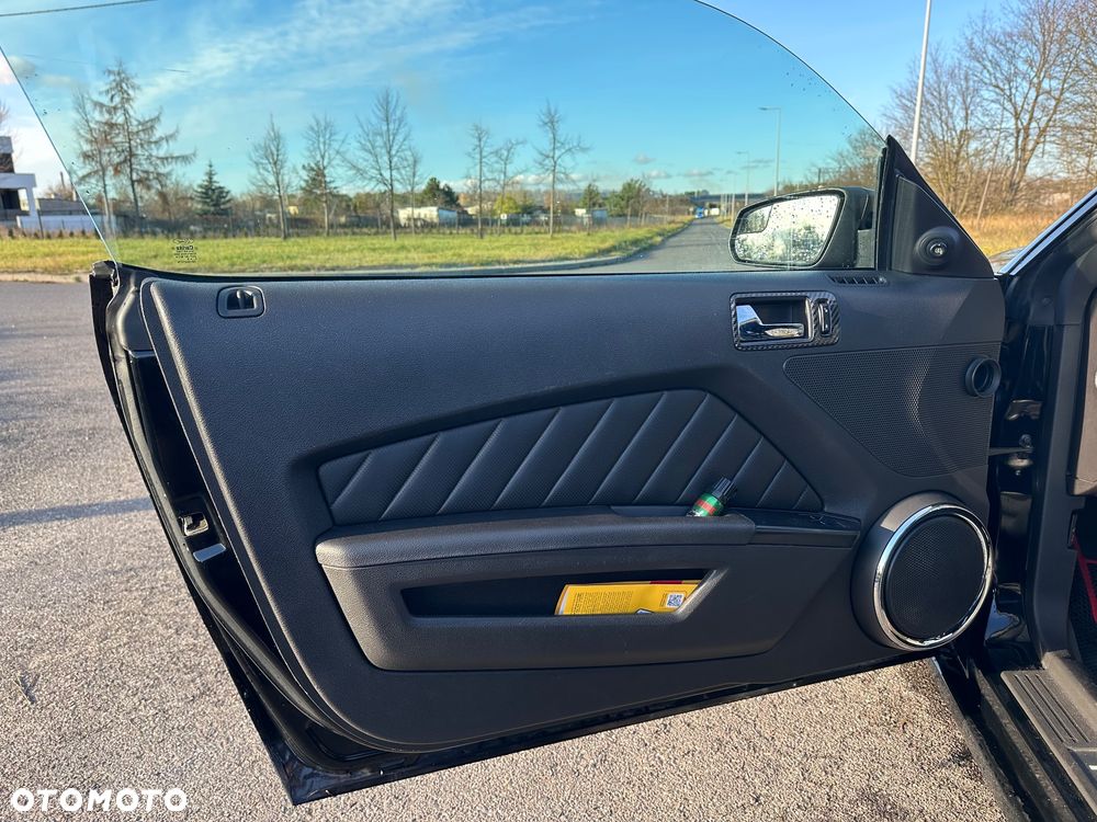 Ford Mustang 3.7 V6 Premium - 11