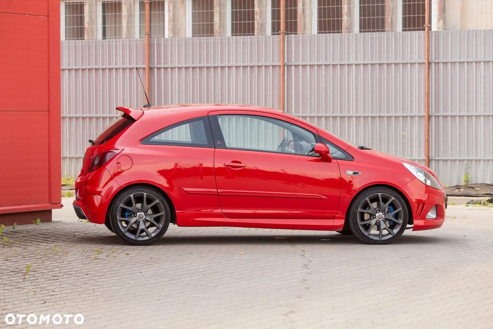 Opel Corsa 1.6T OPC - 2