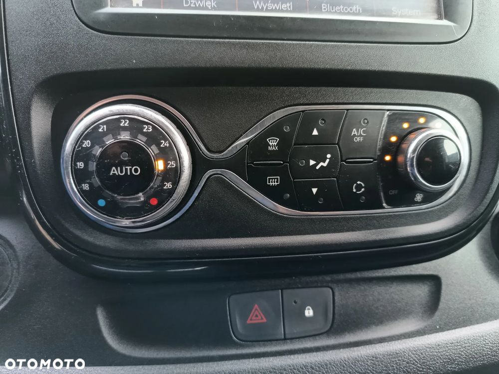 Opel Vivaro LONG L2H1 1.6 diesel 125kM 2018 rok SUPER STAN, WEBASTO, NIE WYMAGA WKŁADU FINANSOWEGO!!! - 32