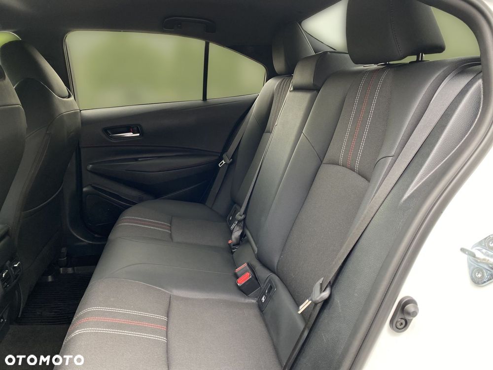 Toyota Corolla 1.8 Hybrid GR Sport Dynamic - 16