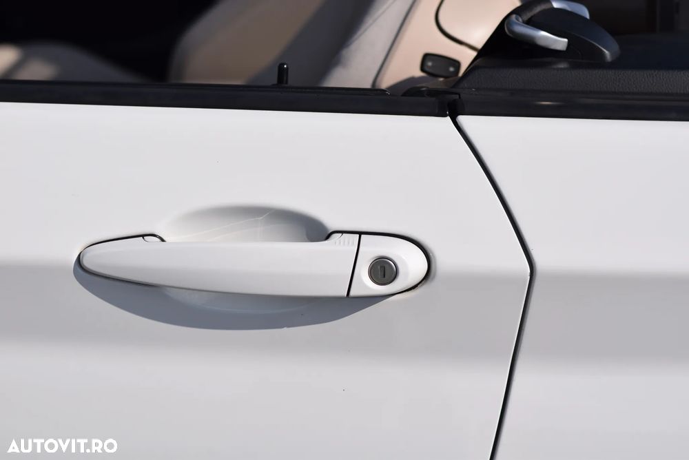BMW Seria 2 220d Sport-Aut. - 27