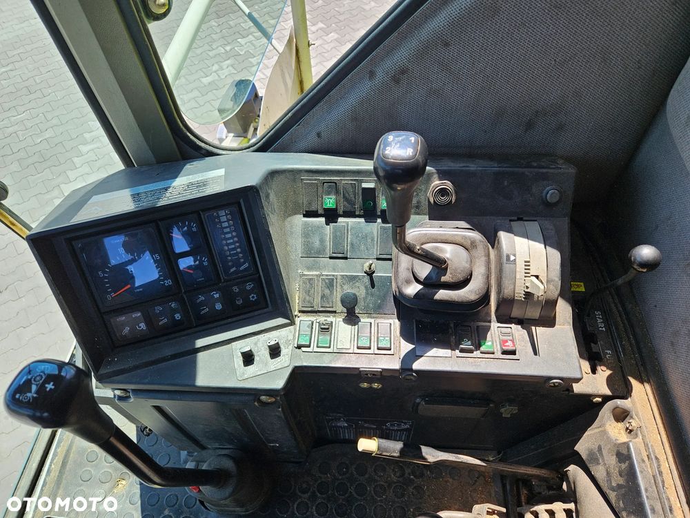 Claas 98 MAXI - 11