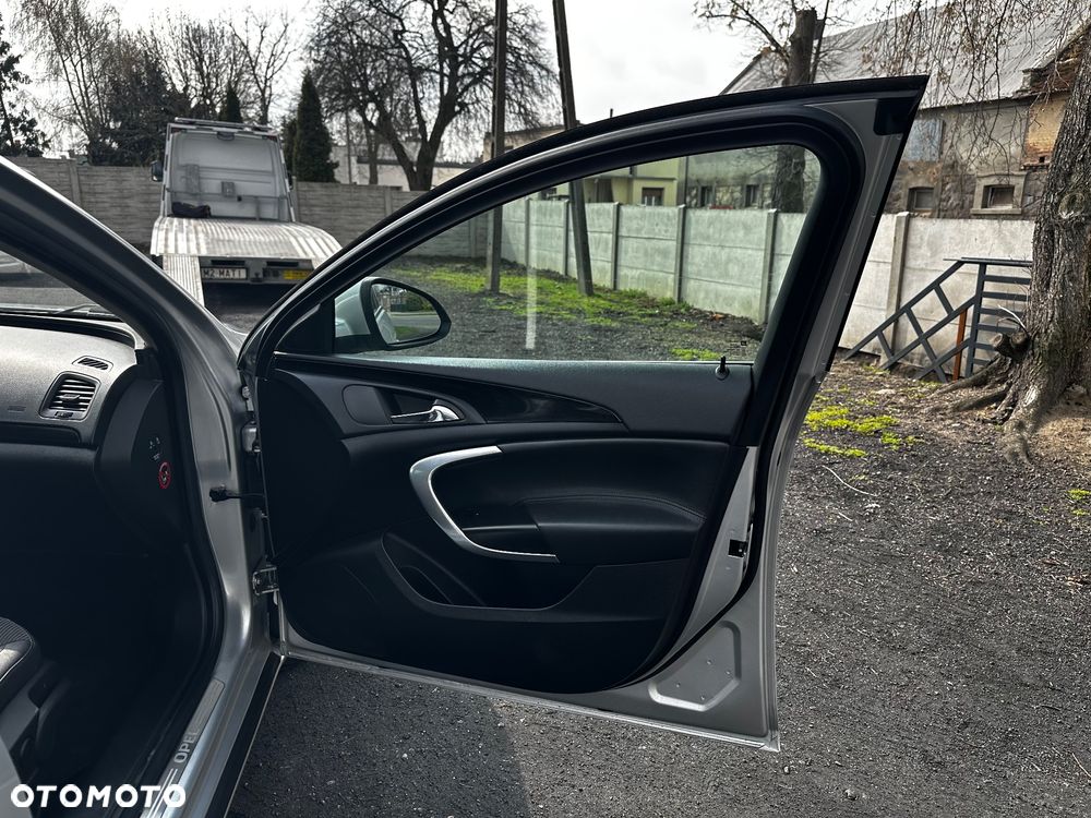 Opel Insignia 2.0 Turbo Cosmo - 24