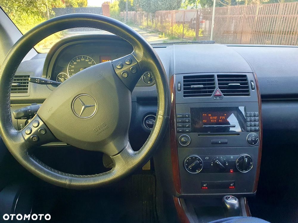 Mercedes-Benz Klasa A 200 CDI Autotronic Elegance Grand Edition - 22