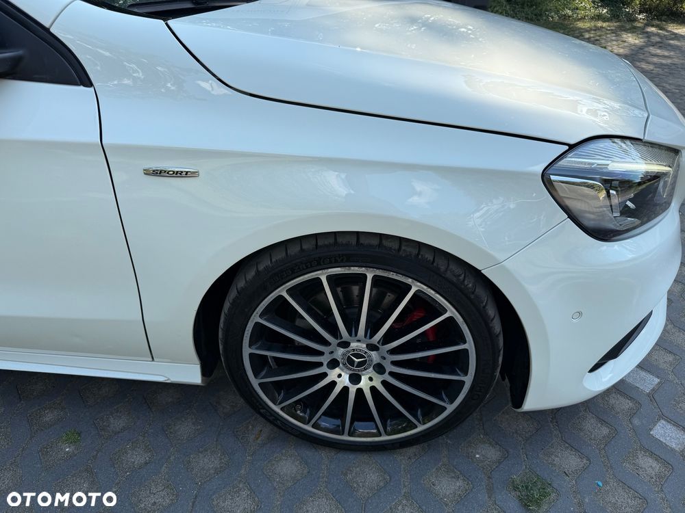 Mercedes-Benz Klasa A 250 4-Matic Sport - 25