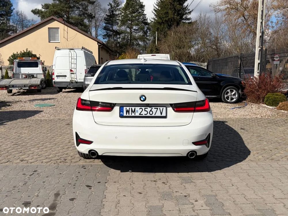 BMW Seria 3 318d Business Edition - 8