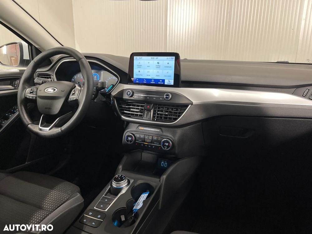 Ford Focus 1.0 EcoBoost Trend Edition - 9
