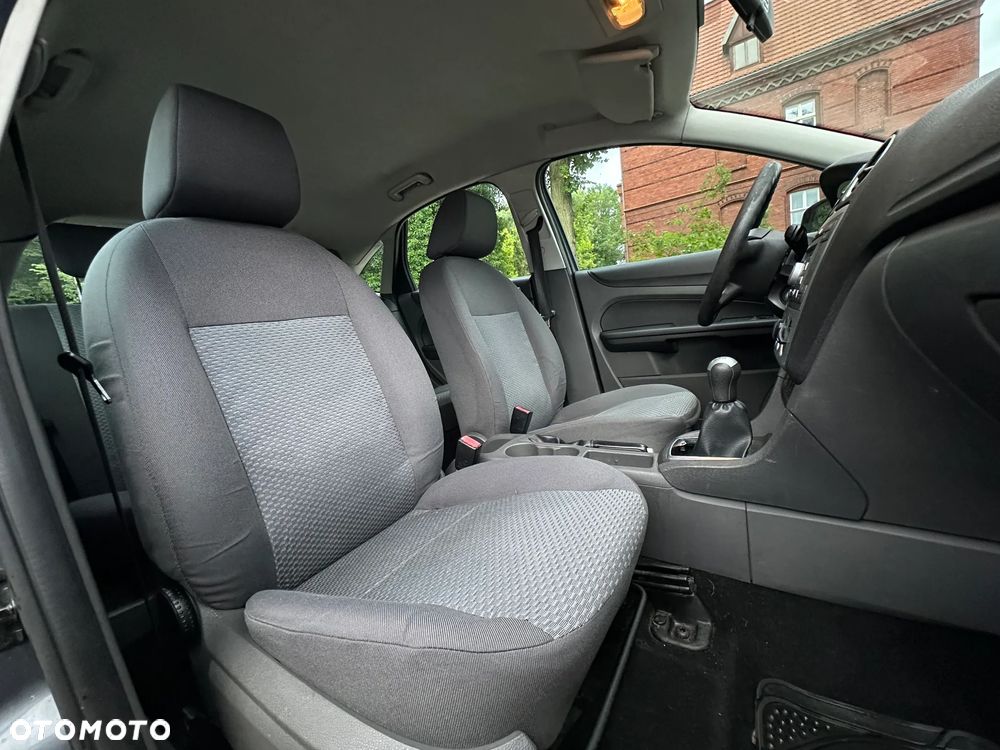 Ford Focus - 9