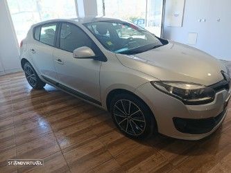 Renault Mégane 1.5 dCi Dynamique SS - 5