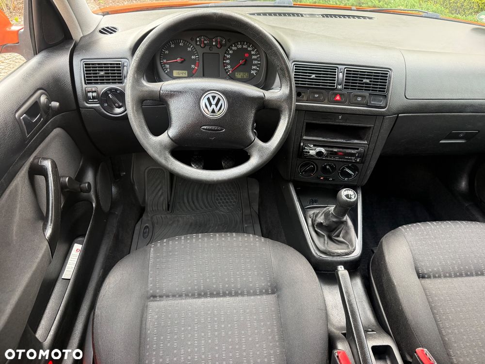 Volkswagen Golf 1.6 Basis - 8