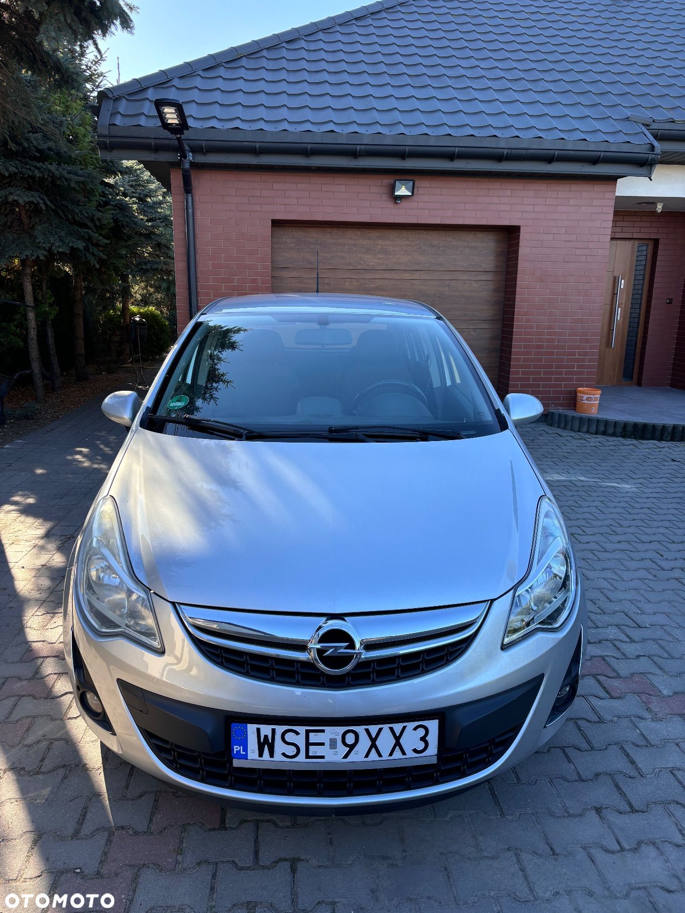 Opel Corsa 1.2 16V Cosmo - 1