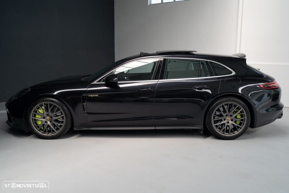 Porsche Panamera Sport Turismo Turbo S E-Hybrid - 33