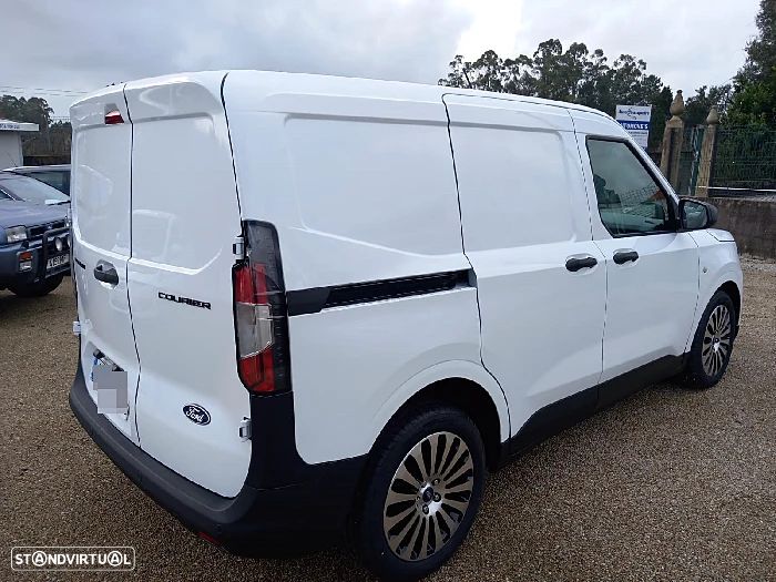 Ford Courier 2024 photo 3