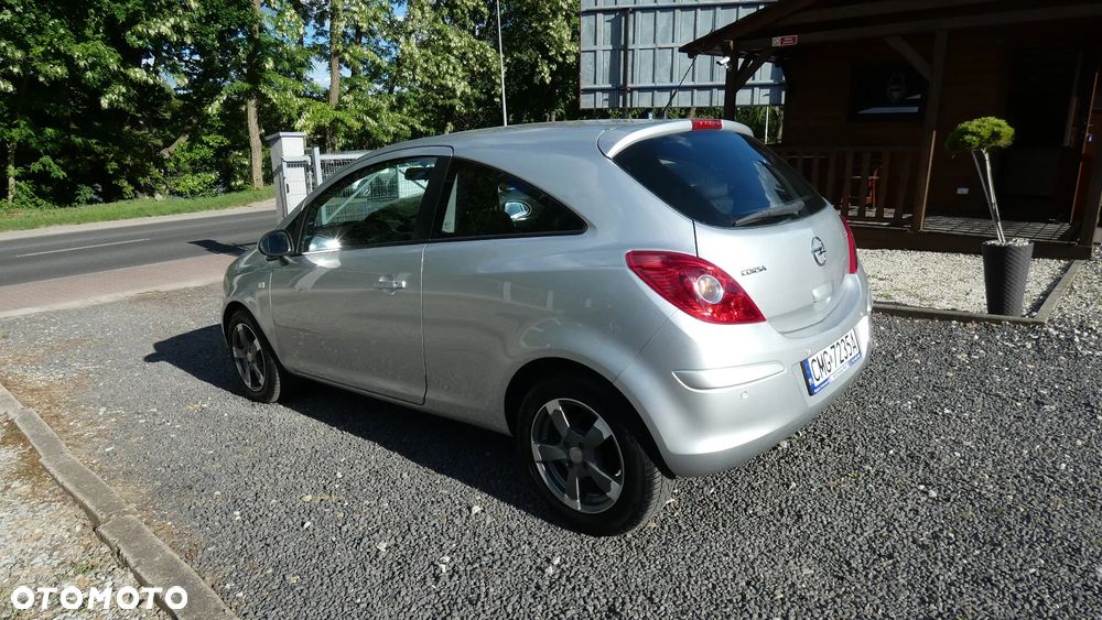 Opel Corsa 1.2 16V Enjoy - 5