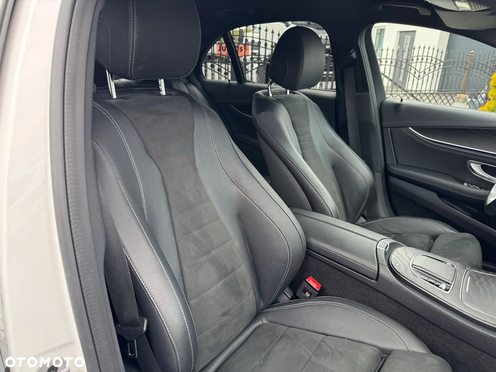 Mercedes-Benz Klasa E 220 d 4-Matic AMG - 31