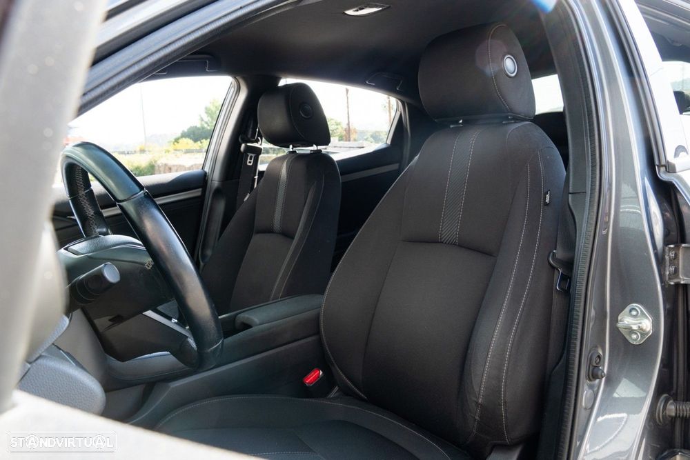 Honda Civic 1.0 i-VTEC Elegance Navi - 9