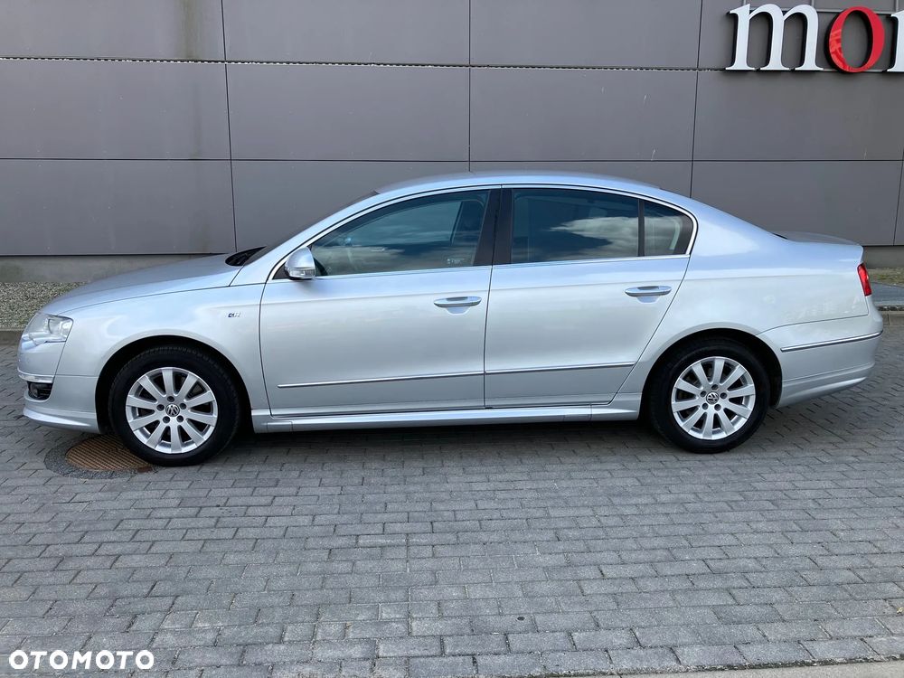 Volkswagen Passat 1.4 TSI Comfortline R-Style - 5
