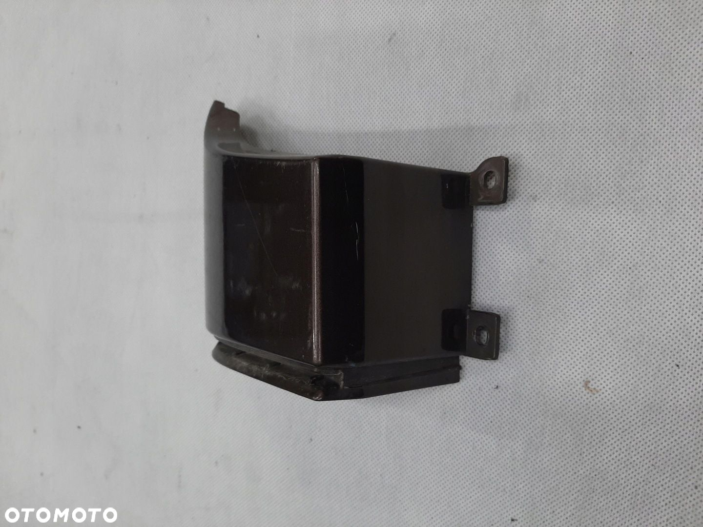 MERCEDES VITO VIANO W639 LISTWA NAROŻNIK POD LAMPĘ LEWY TYŁ A6396940725 - 2