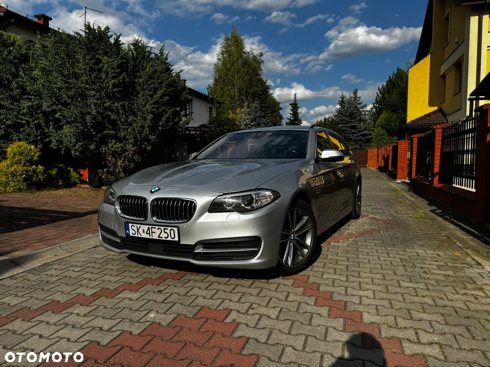 BMW Seria 5 525d xDrive Touring Luxury Line - 1