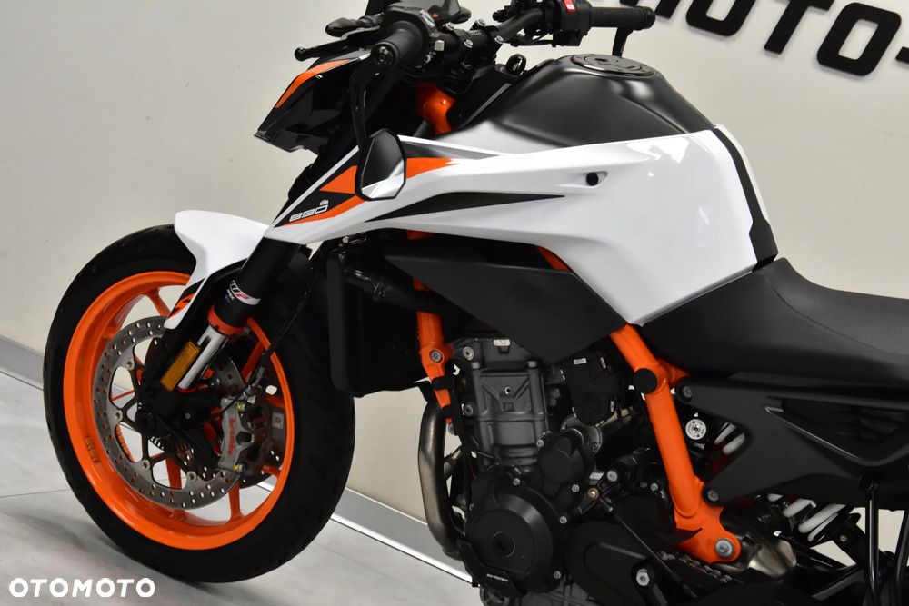 KTM Duke - 17
