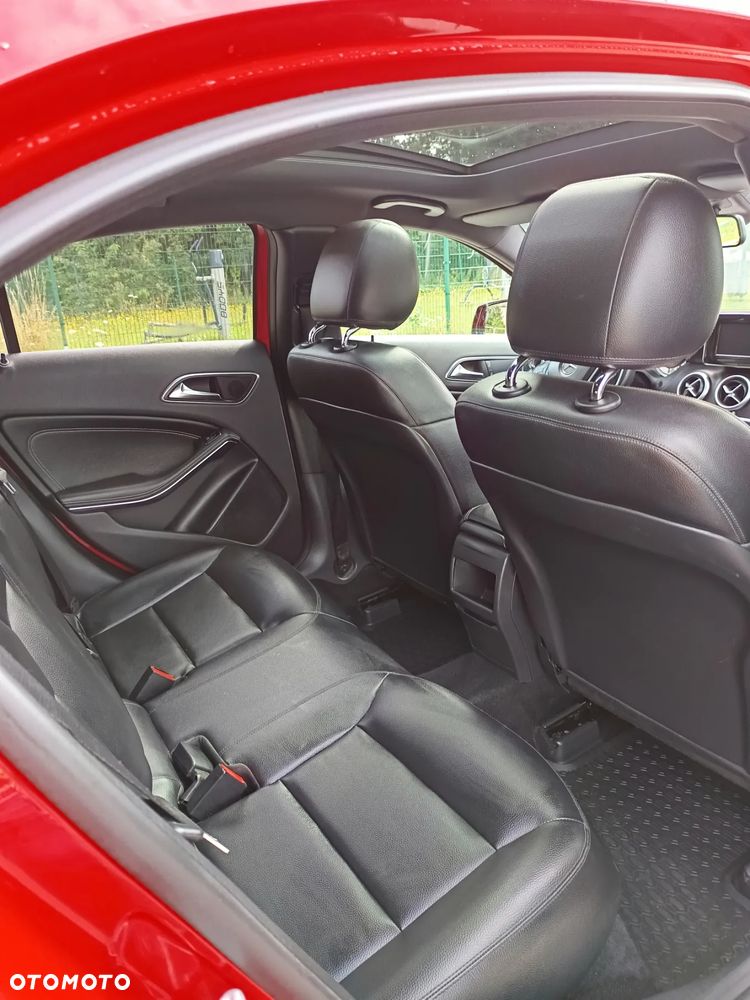 Mercedes-Benz Klasa A 180 CDI AMG Line - 25
